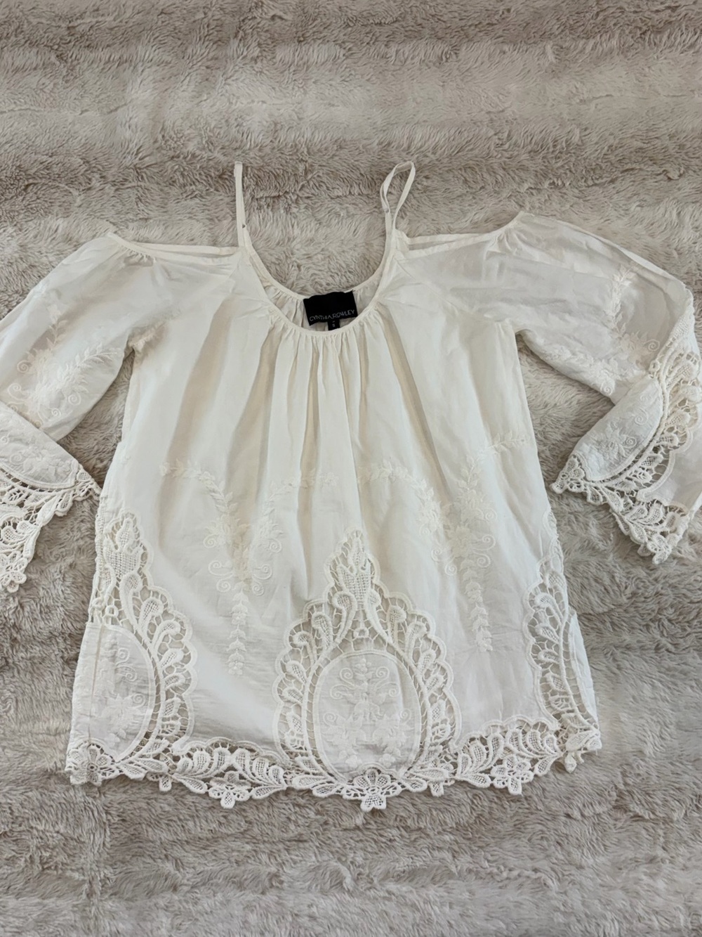 Cynthia Rowley White Lac Cold-Shoulder Blouse 100% cotton small boho summer